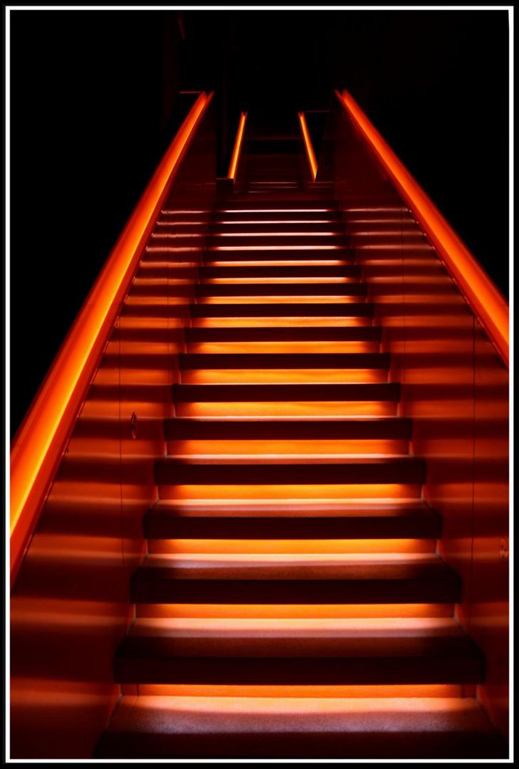 die rote Treppe in der Zeche Zollverein II