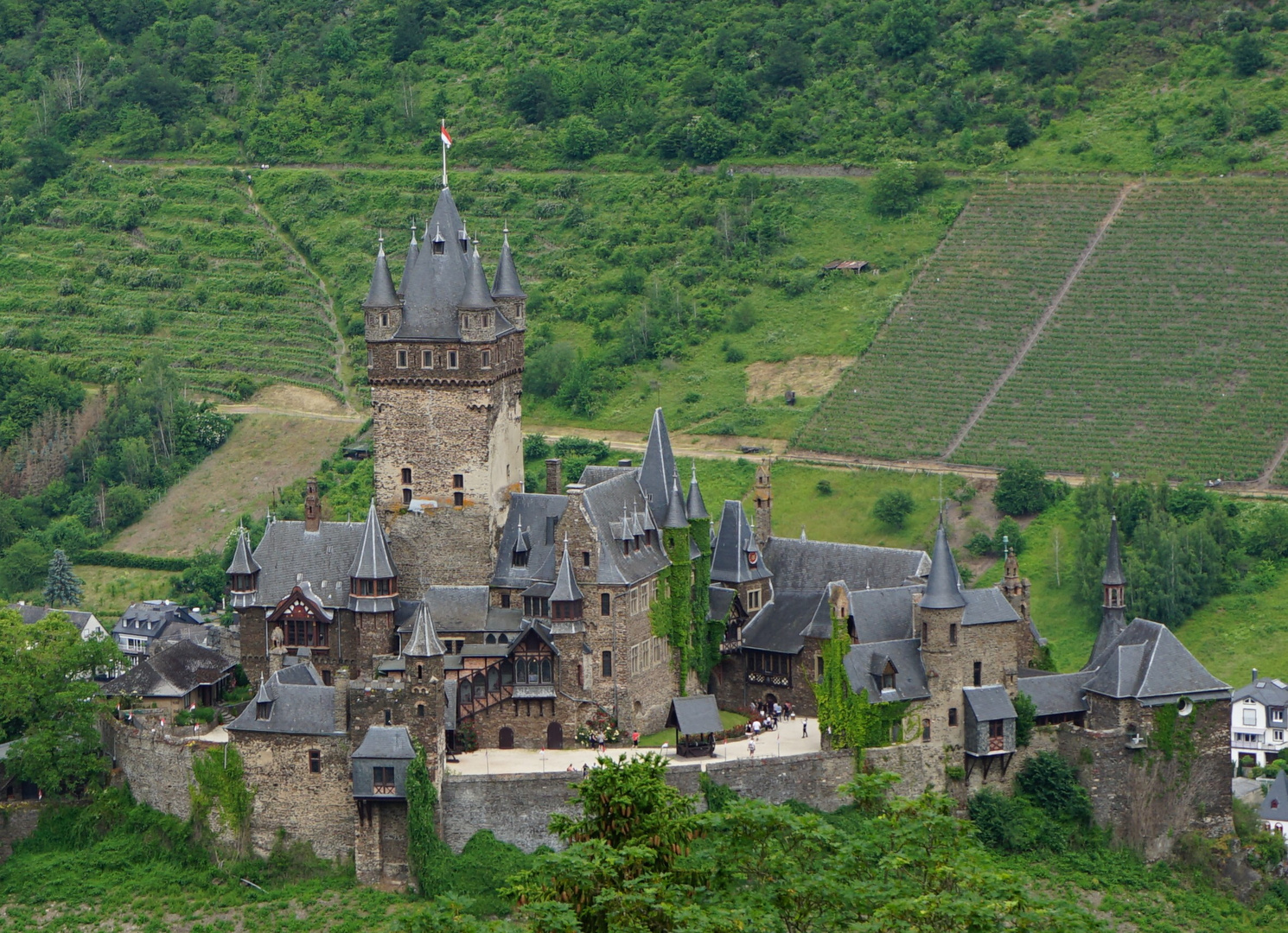 Die Rückseite der Reichsburg in Cochem