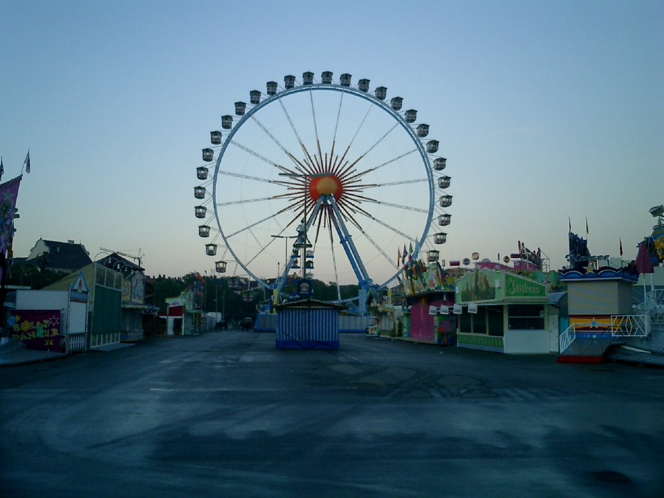 Die Ruhe vor dem Sturm (1. Tag Oktoberfest, München)