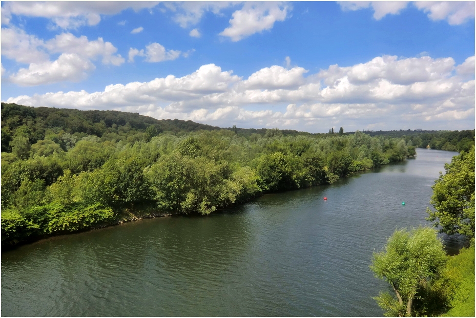 Die Ruhr  -  Essen-Holthausen