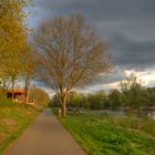 Die Ruhr - Höhe R Cafe, bei Neheim