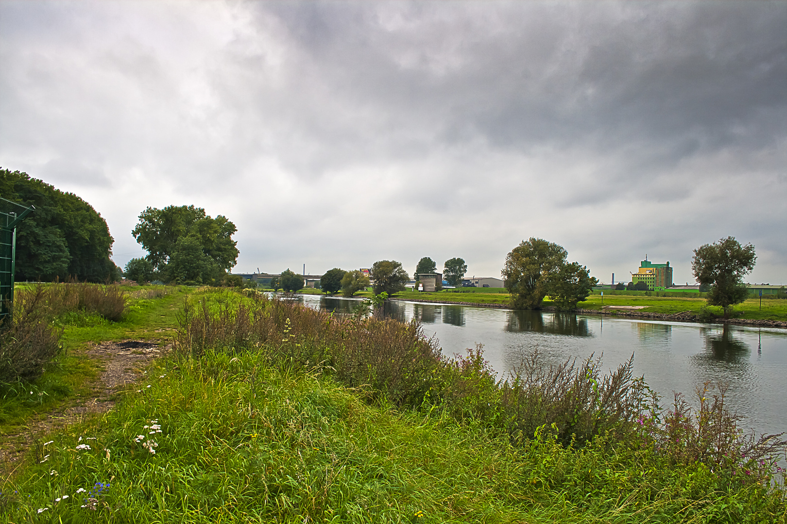 Die Ruhr in Duisburg