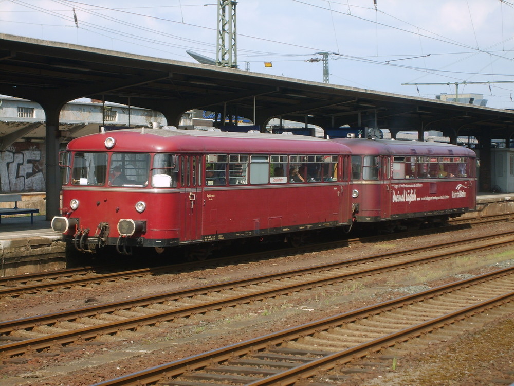 Die Ruhrtalbahn - Schienenbus auf dem ZechenExpress