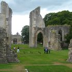 Die Ruine  der Kathedrale von Glastonbury.