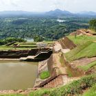 ...die Ruinen der Felsenfestung Sigiriya...