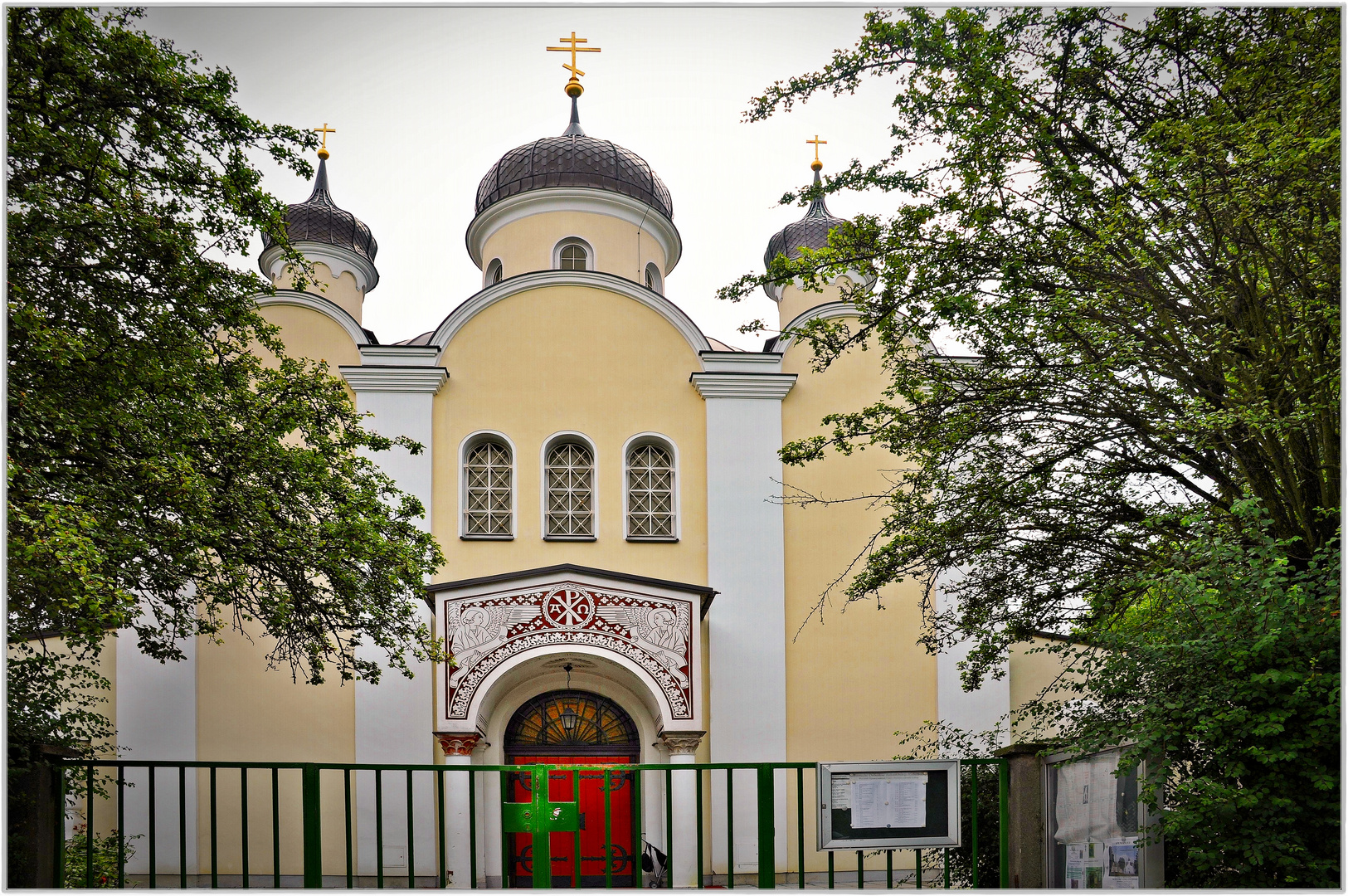 Die Russisch-Orthodoxe Christi-Auferstehungskathedrale