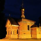 Die Russische Kapelle bei Nacht