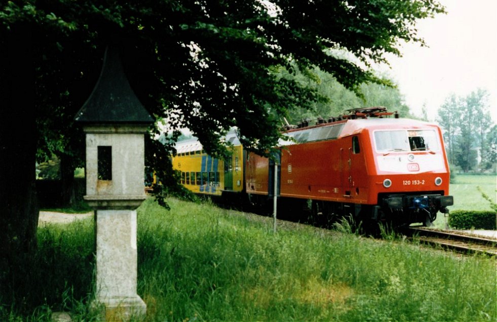 Die Säulen, das Gedenken und das Heiligen