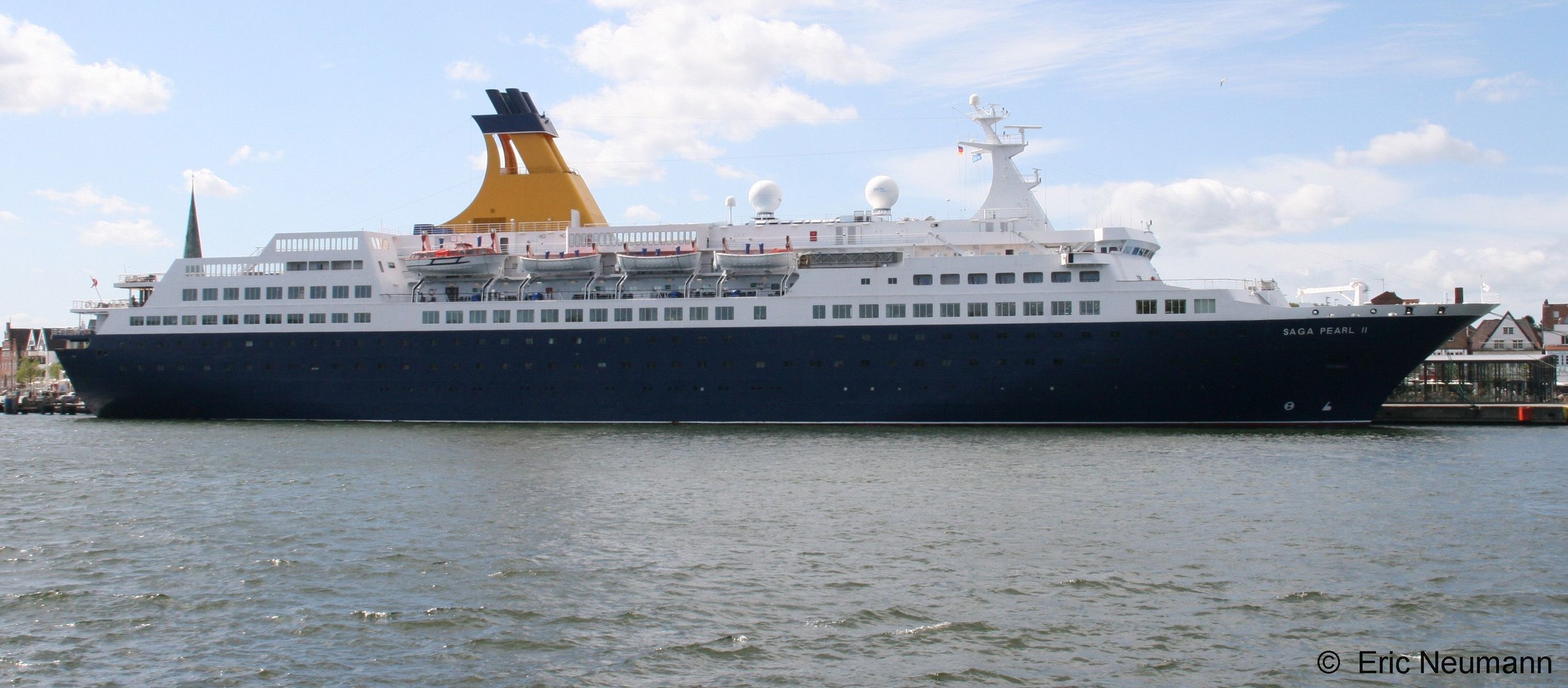 Die Saga Pearl II in Travemünde