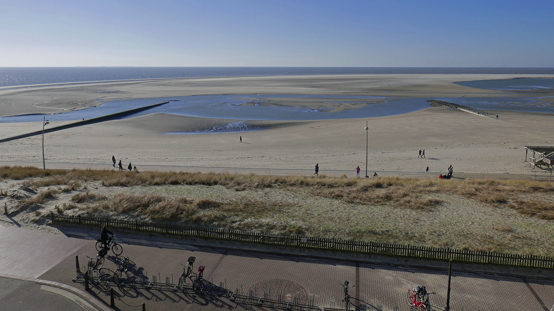 Die Sandbank vor dem Borkumer Hauptstrand hat sich in den letzten 2 Jahren sehr verändert.