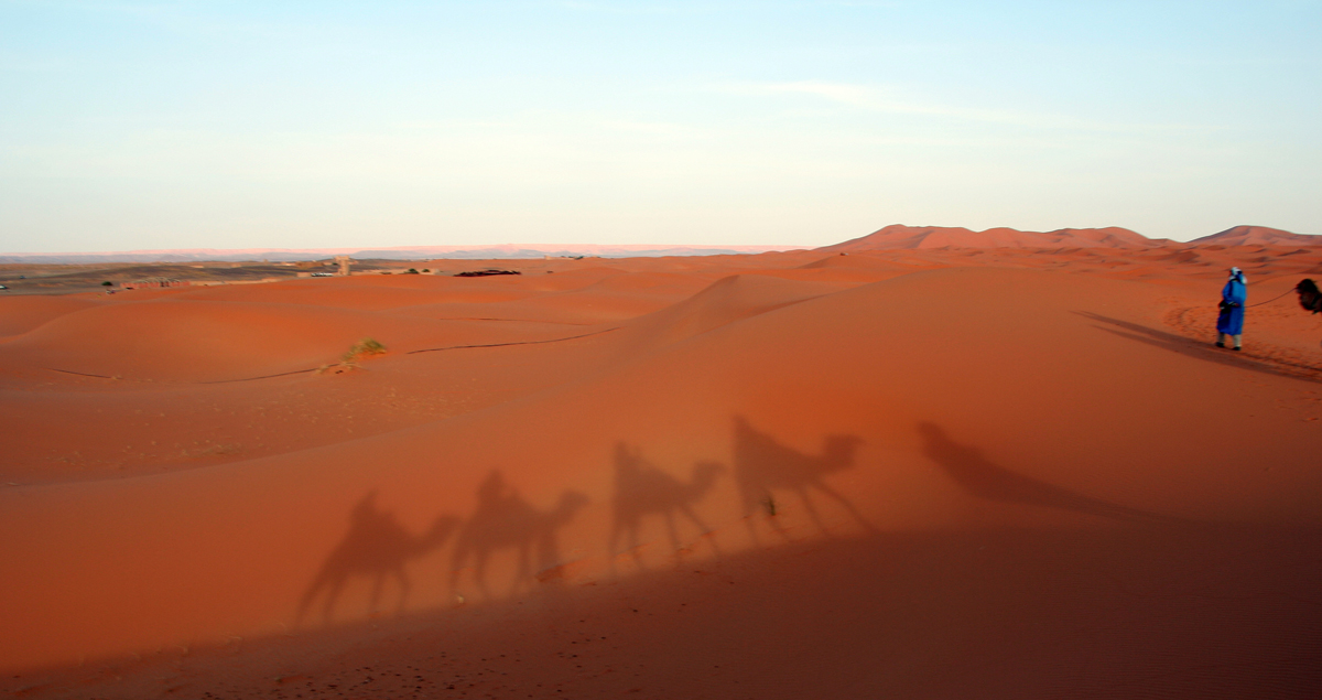 Die Sanddünen der Erg Chebbi Wüste (Marokko)