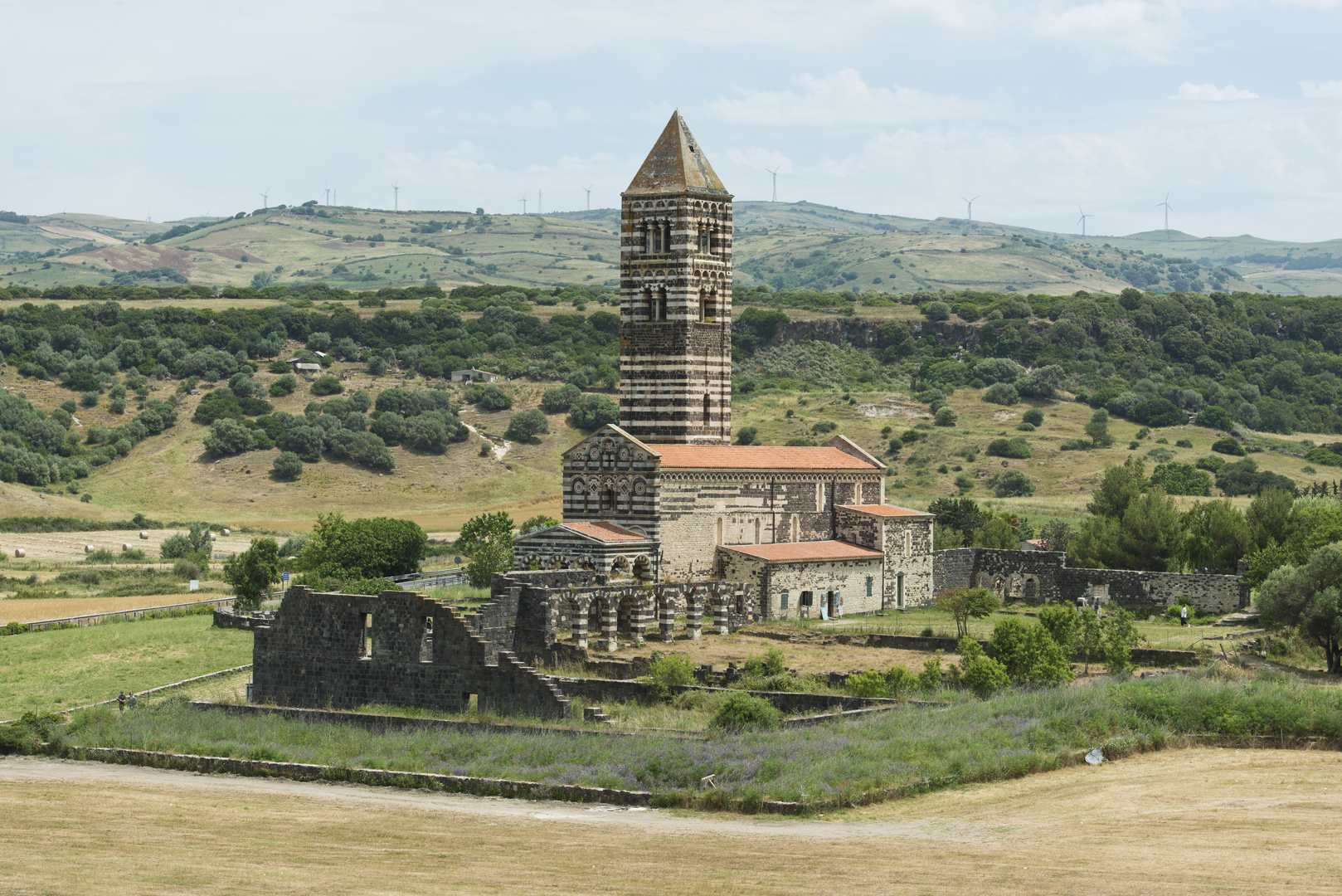 Die Santissima Trinità di Saccargia ist eine sogenannte Pisaner Kirche