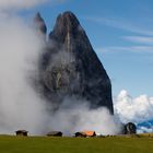 Die Santnerspitze versteckt hinter Wolken