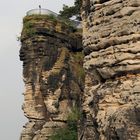 Die Schäden unter der Aussichtsplattform sollen wesentlich schlimmer sein an der Bastei...