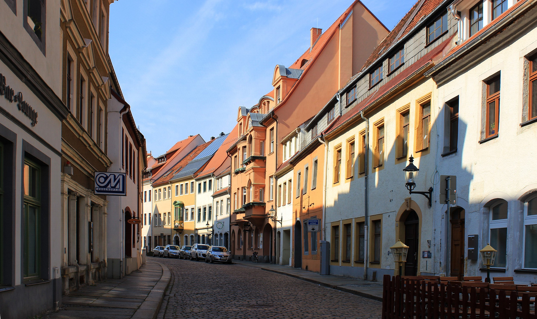 Die SCHATTEN von GEGENÜBER