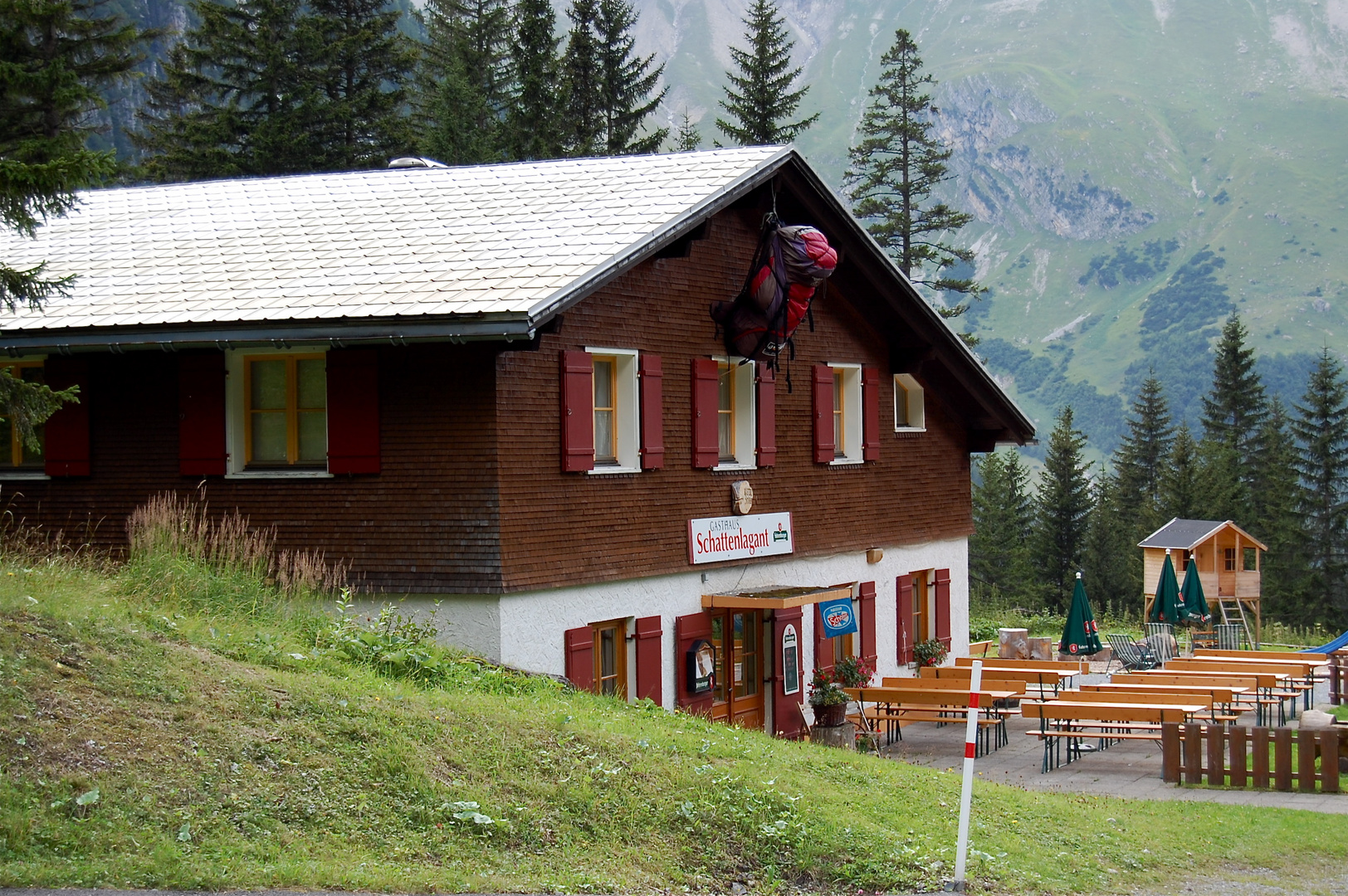 Die Schattenlaganthütte…