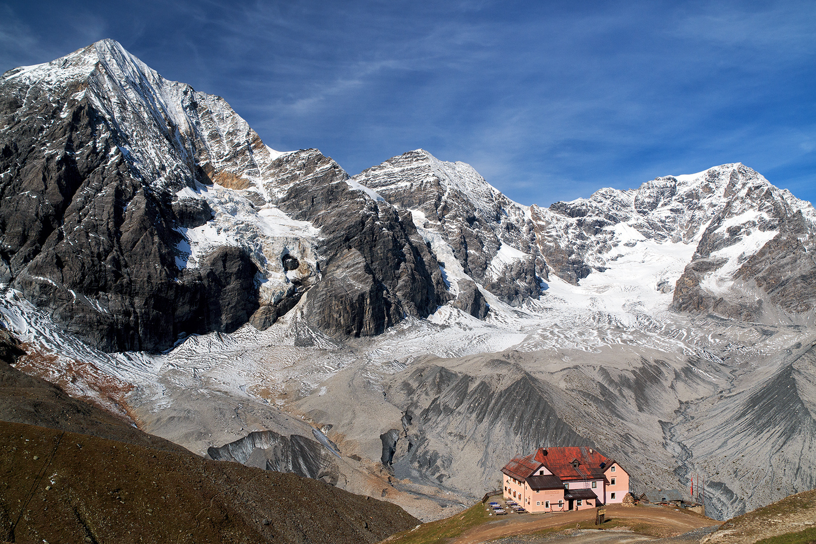 Die Schaubachhütte auf 2581 m...