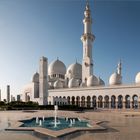 Die Scheich Zayid Moschee in Abu Dhabi