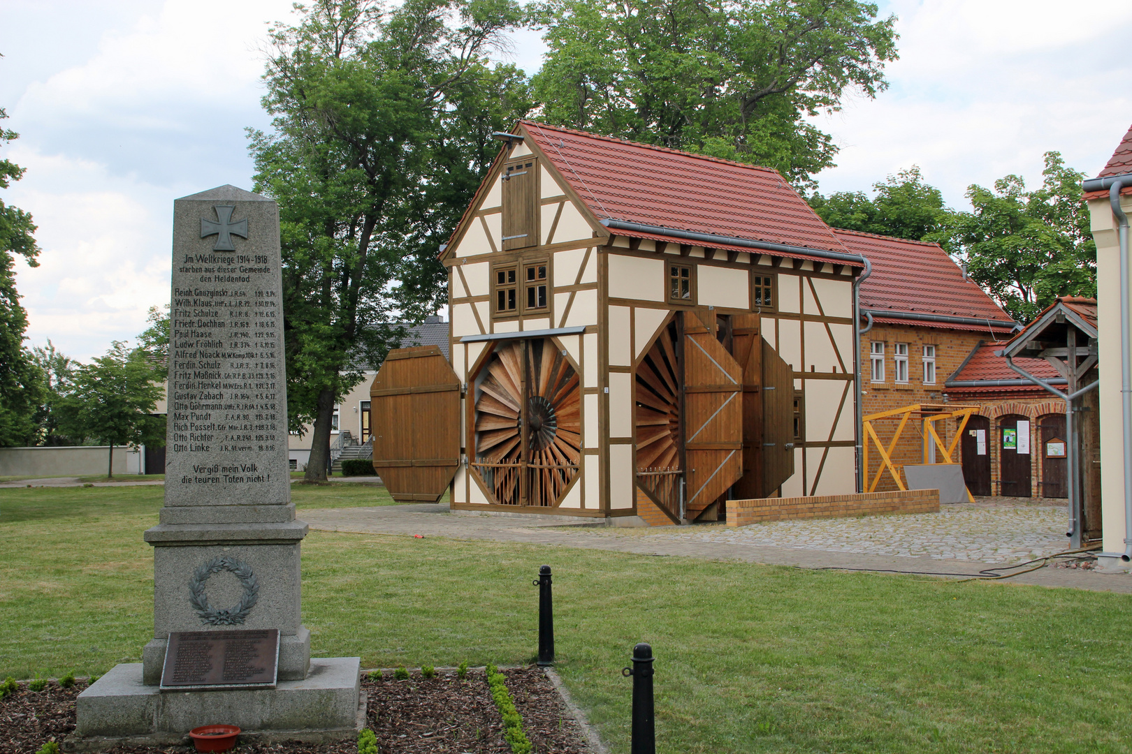 Die Scheunenwindmühle von Saalow