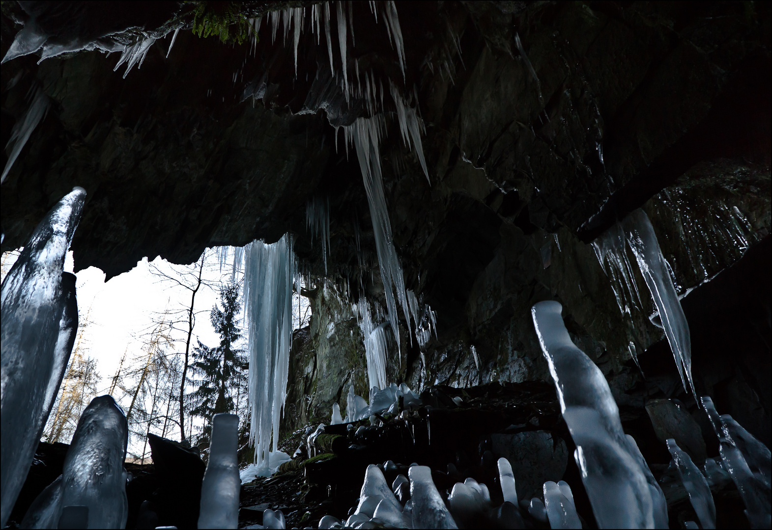 Die Schieferbruch Höhle 2