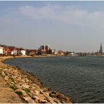 die schlei mit blick auf schleswigs krchen ... 