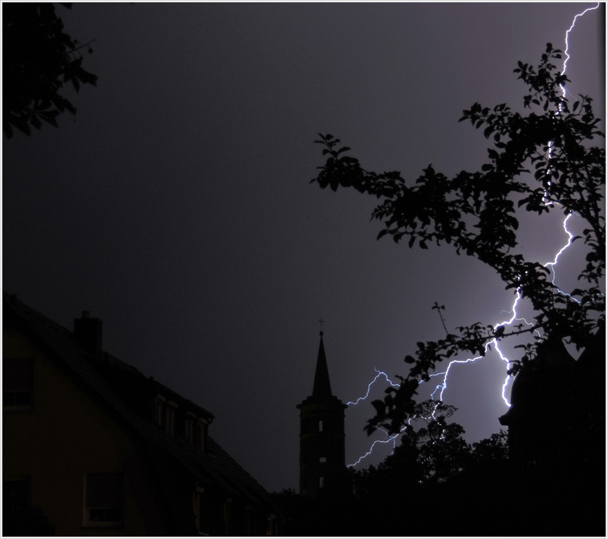 die Schleizer Schlosstürme haben wieder Strom......