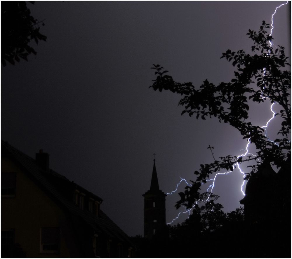 die Schleizer Schlosstürme haben wieder Strom......