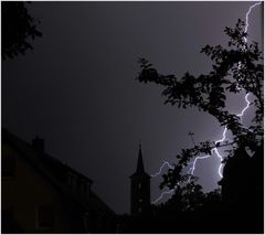 die Schleizer Schlosstürme haben wieder Strom......