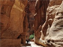 DIE SCHLUCHT VON PETRA- JORDANIEN