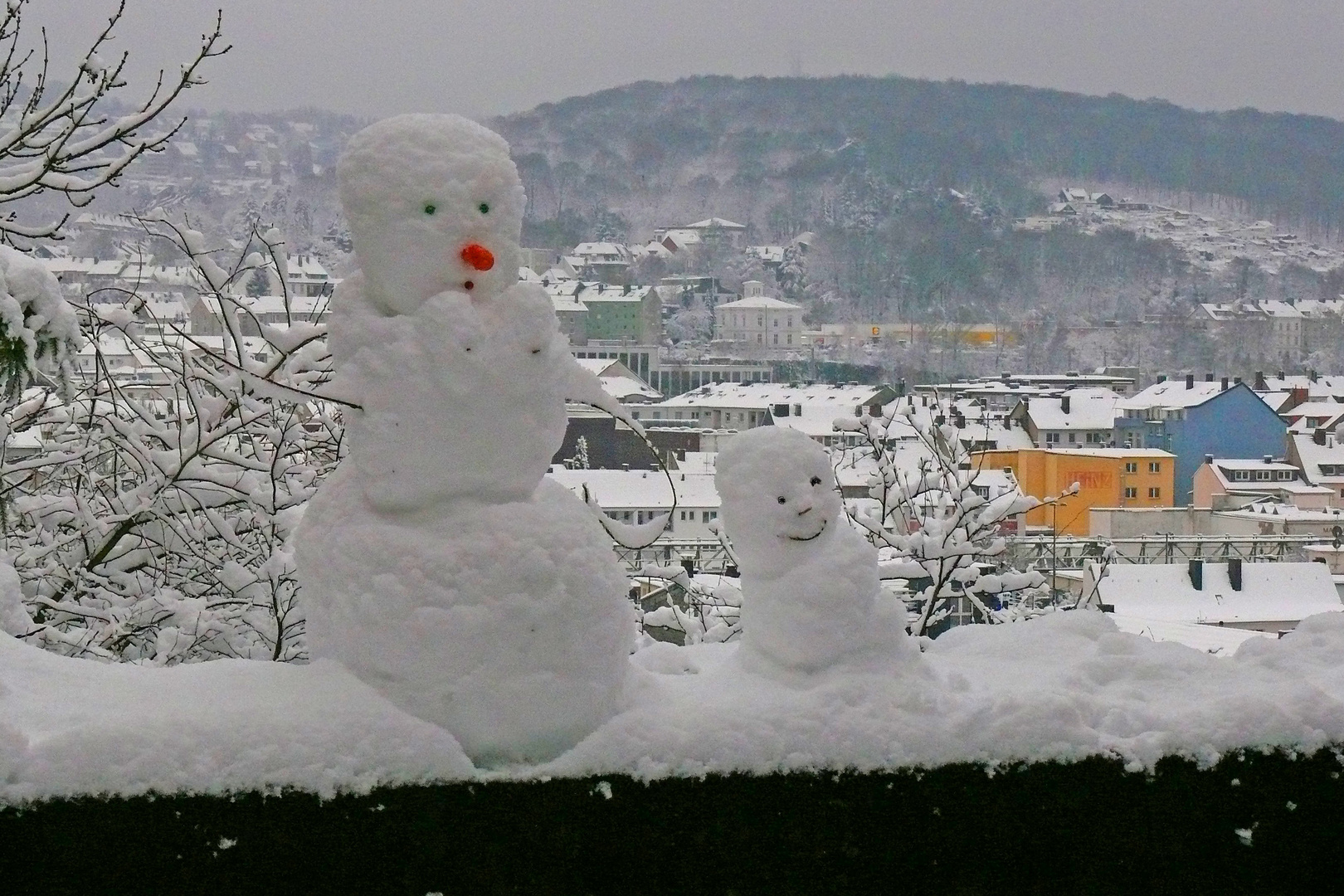 Die Schneefrau mit Kind