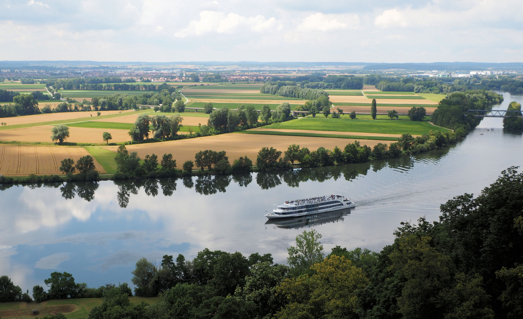 Die schöne Donau von der Walhalla aus fotografiert ...