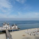 Die schöne Seebrücke im Ostseebad Sellin auf Rügen .....