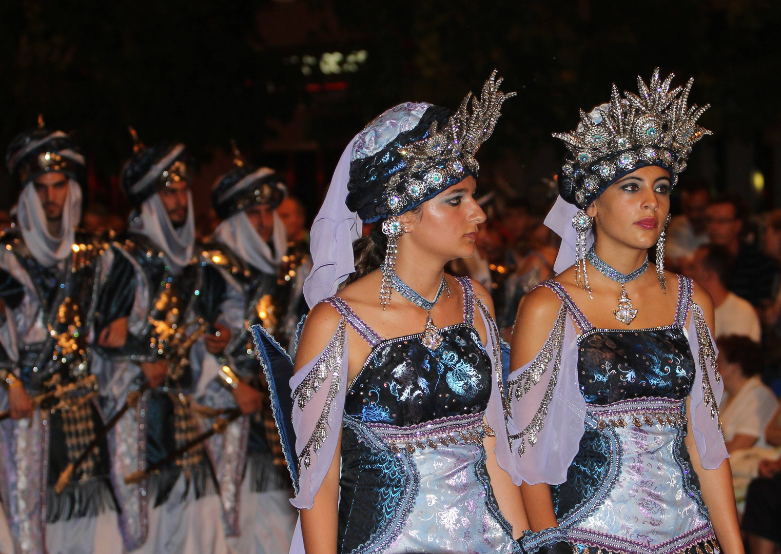 Die Schönen der Nacht Foto & Bild | erwachsene menschen, menschen in