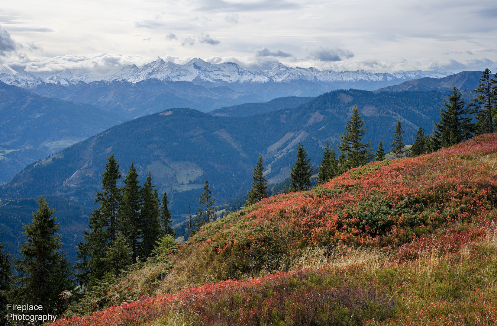 Die Schönheit der Natur jeden Herbst auf der Wanderung zum Schneeberg (1) 