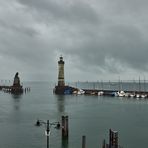 Die schönste Hafeneinfahrt am Bodensee und dann regnete es wie aus Kübeln...