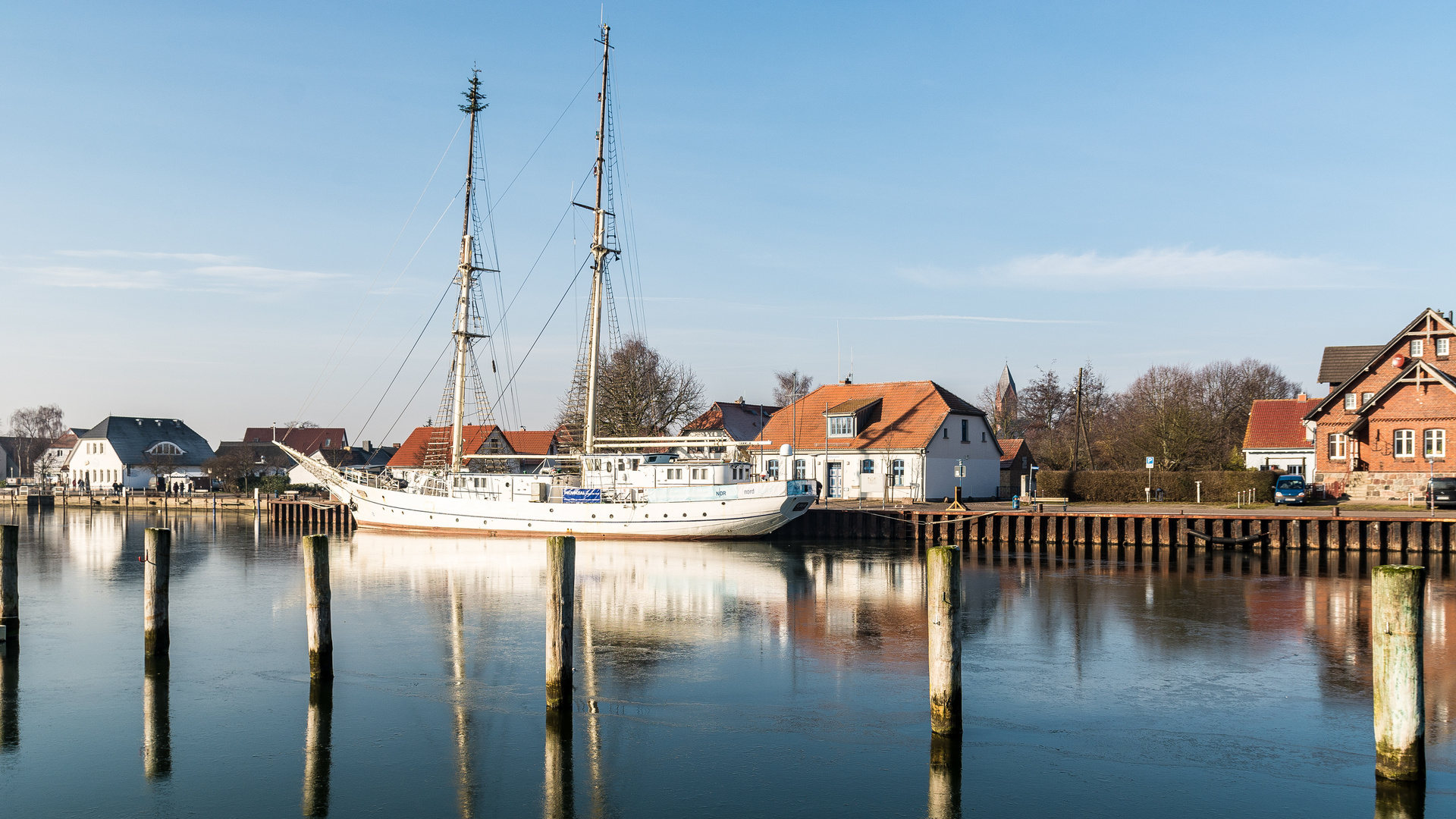 Die Schonerbrigg "Greif" im Hafen Greifswald Wieck