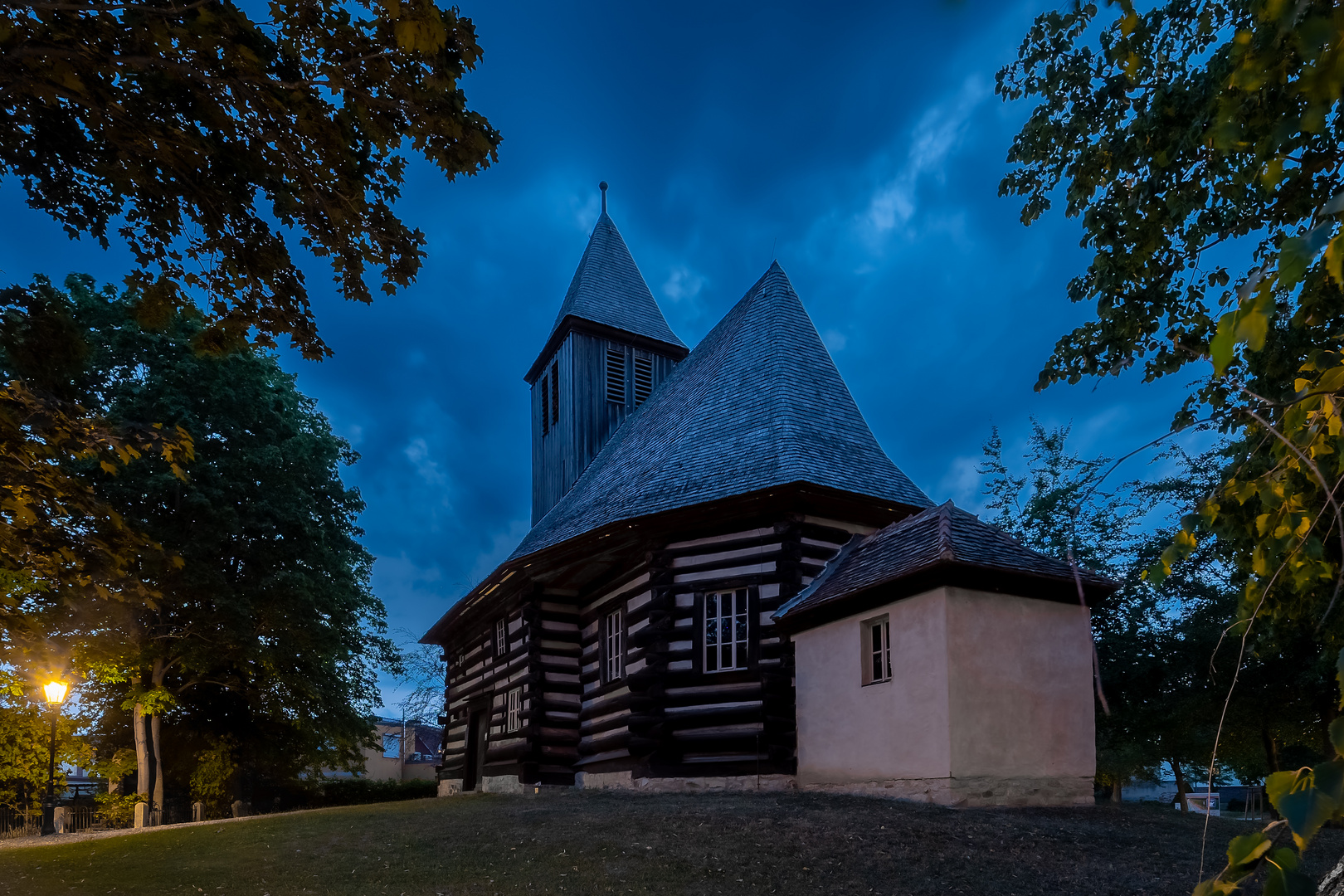 Die Schrotholzkirche in Wespen 