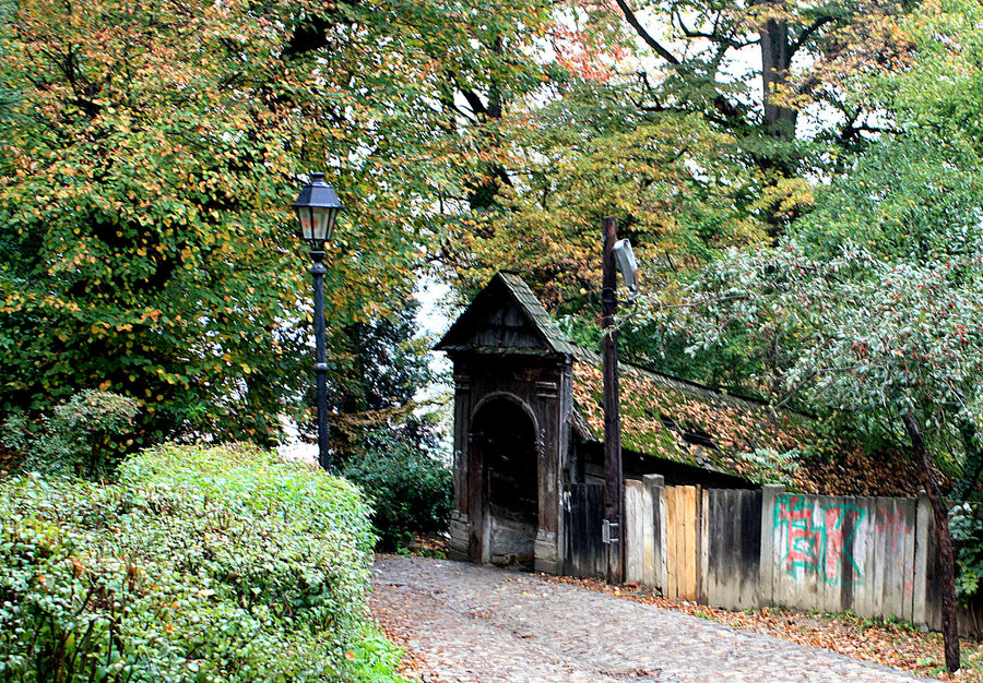 Die Schülertreppe s.u.