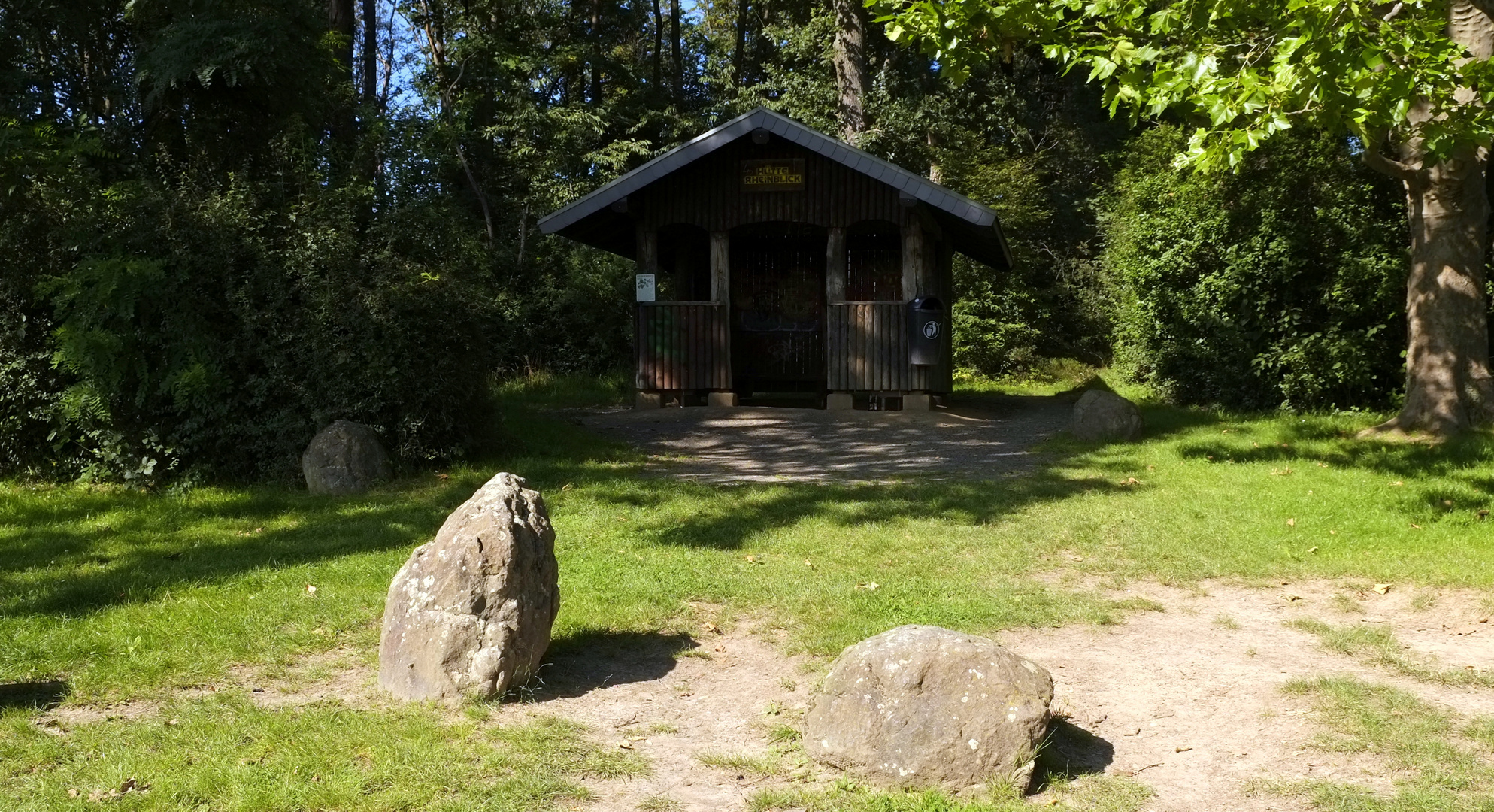 die Schutzhütte Rheinblick