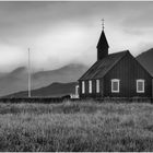 Die schwarze Kirche von Búðir