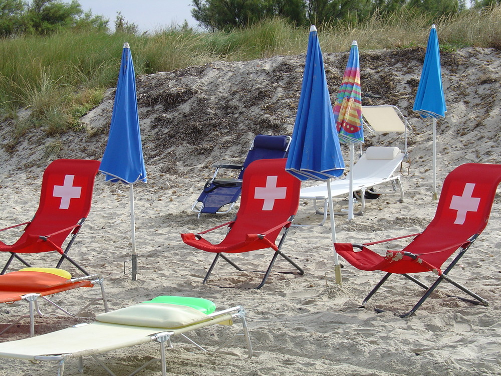 die schweizer sind halt überall(strand toskana