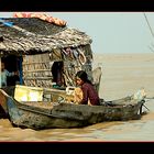 Die Schwimmenden Dörfer auf dem Tonle Sap See - Mama kommt nach Hause