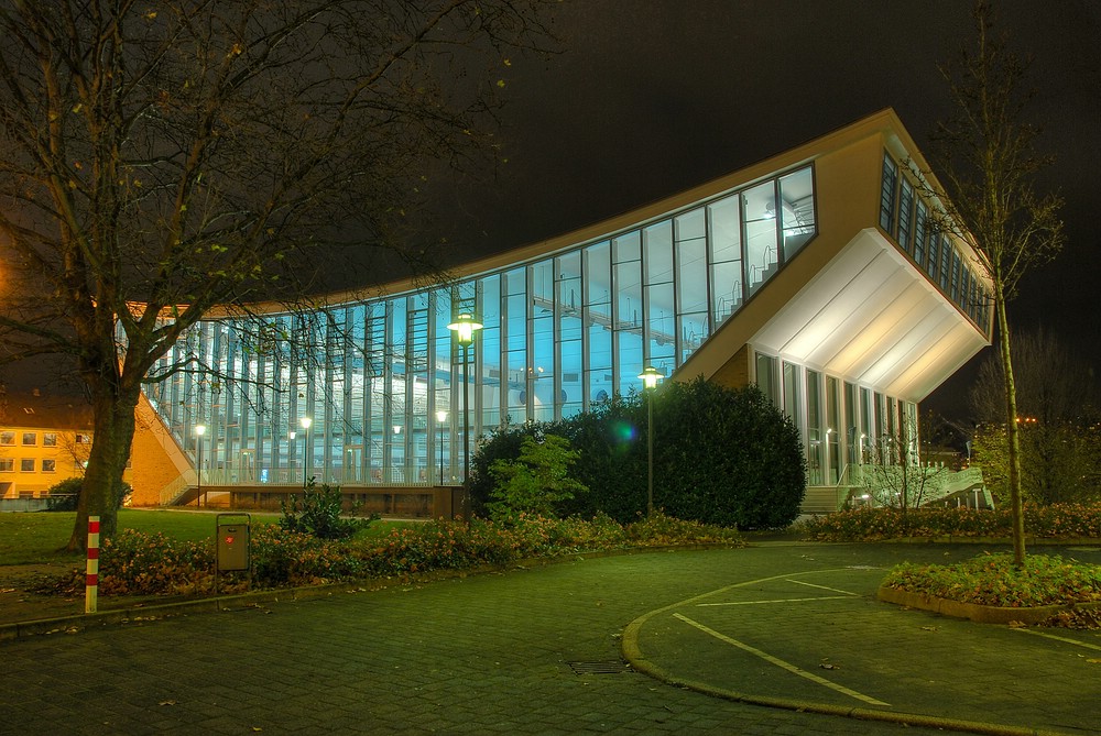 Die "Schwimmoper" in Wuppertal (I)