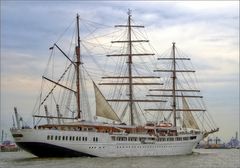 die "SEA CLOUD II" verabschiedet sich...