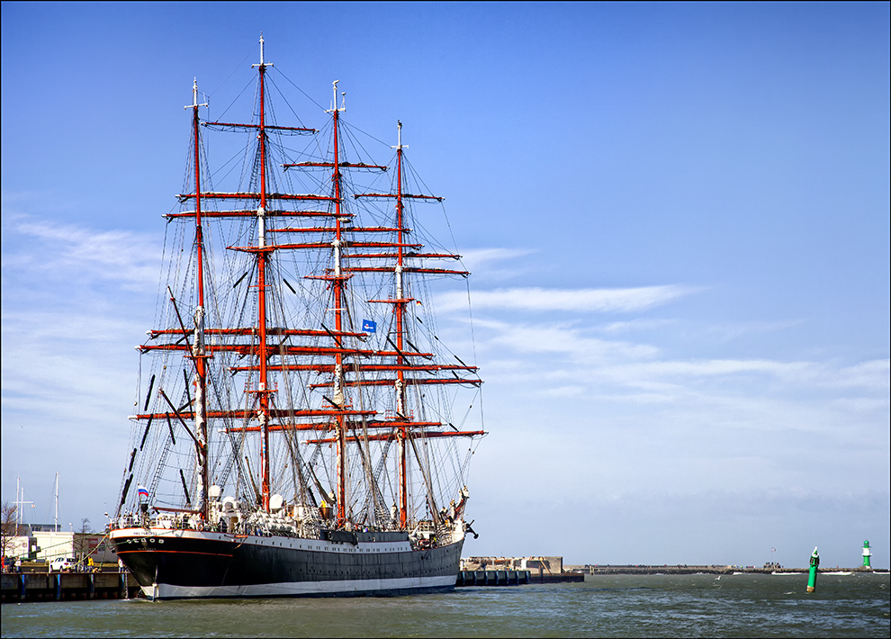 Die Sedov in Warnemünde