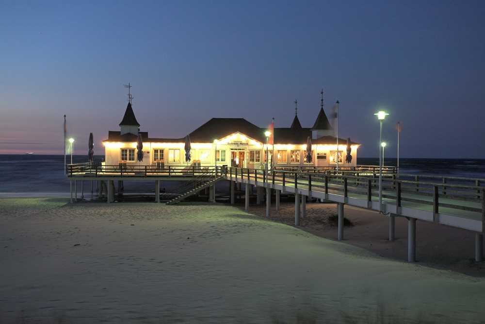 Die Seebrücke im Seebad Ahlbeck Foto & Bild architektur, architektur