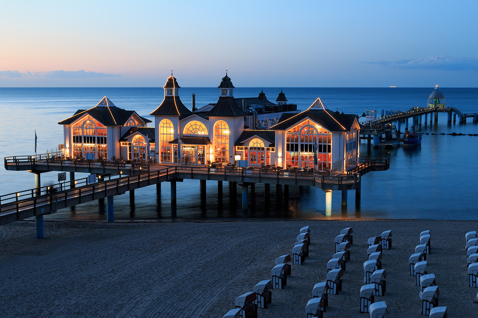 Die Seebrücke Sellin zum Abend