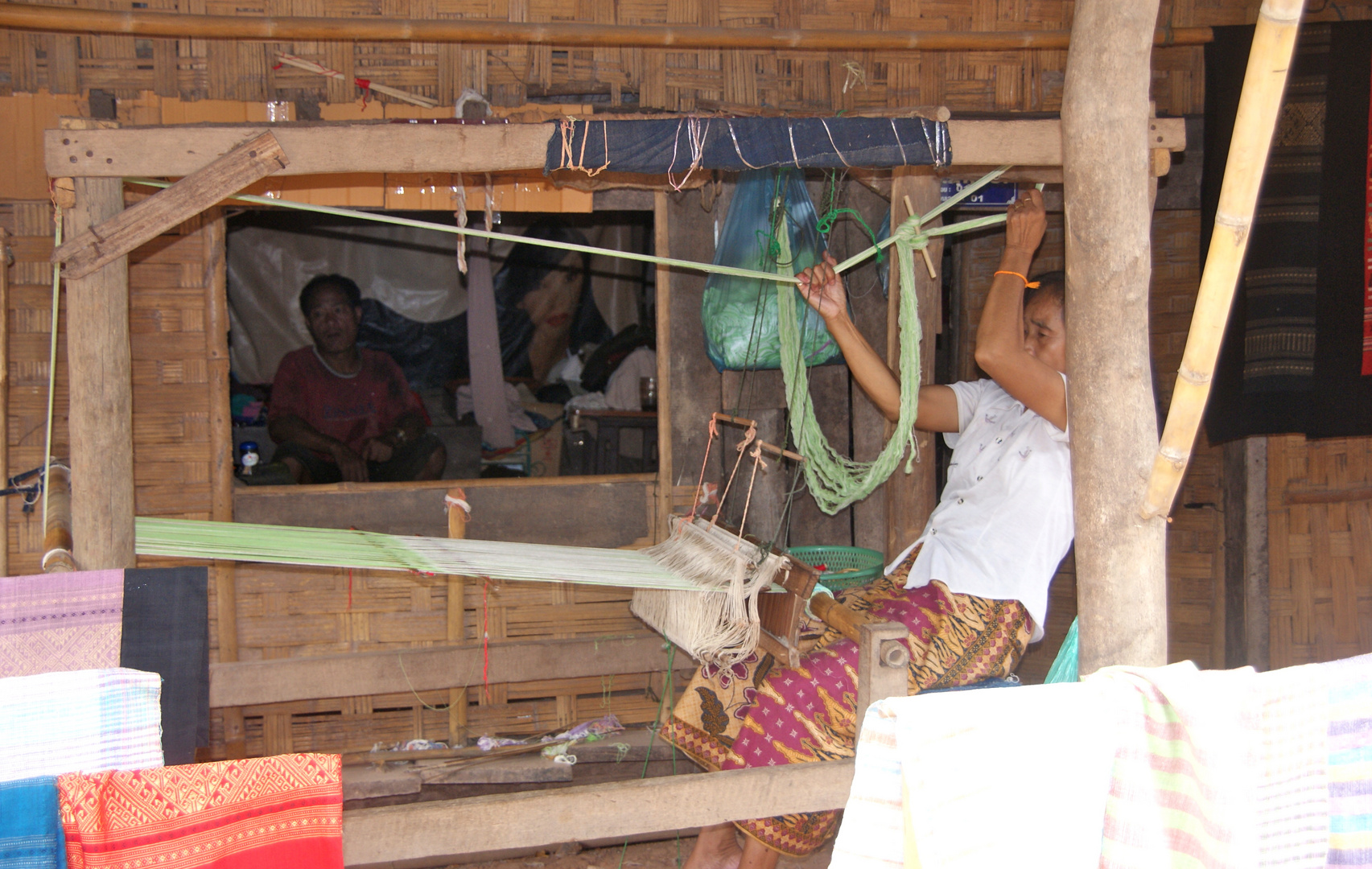 die seidenweberin und ihr mann, laos 2010