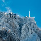 Die Seilbahnstation auf der Zugspitze am Morgen