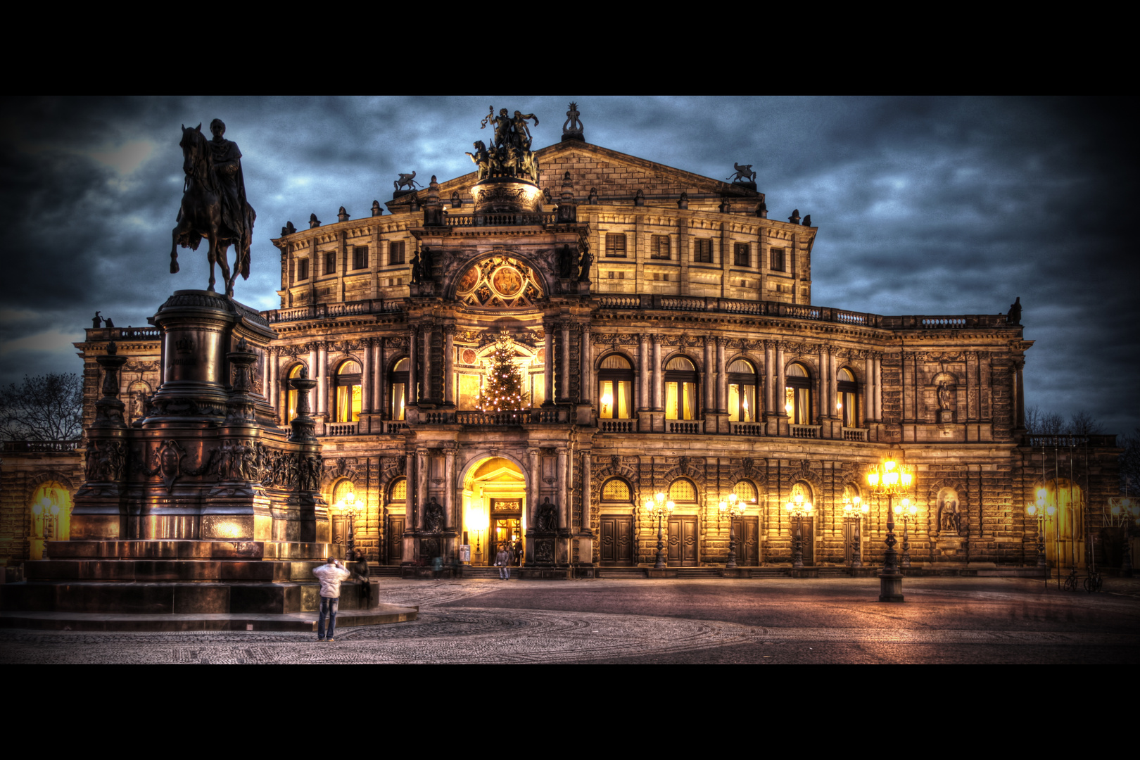 Die Semperoper in Dresden